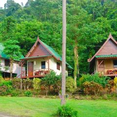 TP 헛 방갈로(TP Hut Bungalows)