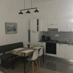Studio apartman Dado