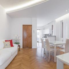 Luxury Apartment On Grand Canal by Wonderful Italy