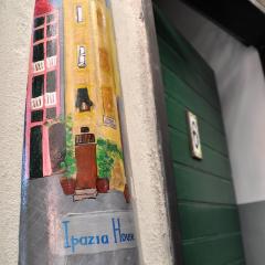 Ipazia House