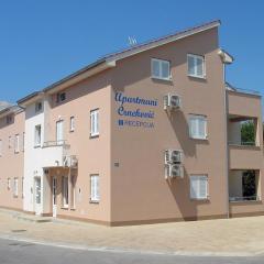 Apartments Crneković V