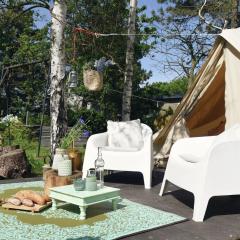 Charming Tent Lodge in Callantsoog near Beach