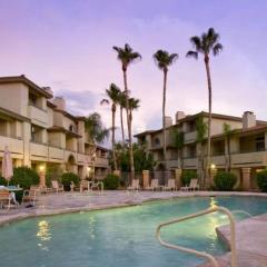 Poolside Condo to 1 of 3 Resort Pool-Spa Complexes, ALL HEATED & OPEN 24/7/365!