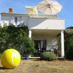 Apartment Ari