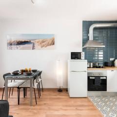 Ático soleado con terraza - Cerca del Camp Nou y la Feria de Barcelona