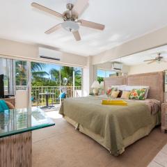 Waikiki Shore 305 (beachfront/balcony)