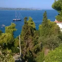 iliana's seaside maisonette
