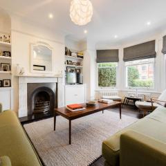 고저스, 4베드 빅토리안 하우스 인 돌리스 힐(Gorgeous, 4 Bed Victorian house in Dollis Hill)