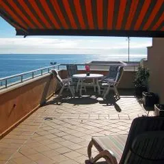 SOTA 3 by RENTMEDANO Beach front, spectacular ocean views, parking, WiFi