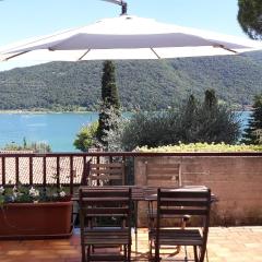 Terrazza sul lago di Iseo