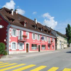 Hotel-Rotisserie La Tour Rouge