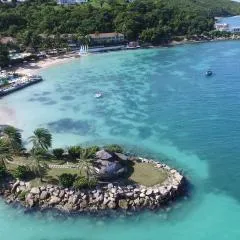 Blue Waters Resort and Spa