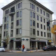 Northwest Portland Hostel
