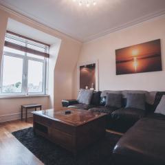 Prime 2 Bedroom City Centre Apt