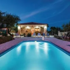 Dalmatian stone house with pool