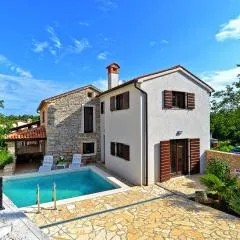 House Marina 682