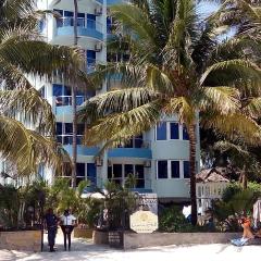 Sunny Beachfront Studio