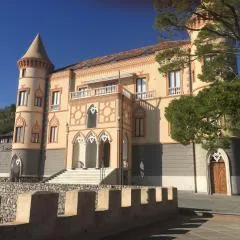 Starhost - CASTLE MEZZACAPO seaview terrace, garden and parking