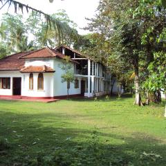 Sirimedura Surf&Yoga Hostel
