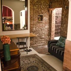 Medieval central apartment
