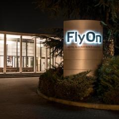 フライオン ホテル＆カンファレンス センター（FlyOn Hotel & Conference Center）