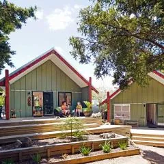 와이-낫 어커머데이션(Wai-knot Accommodation)