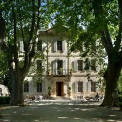 Hotel Château Des Alpilles