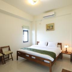 Yuli Rainbow Bridge Bed & Breakfast