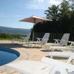house in the countryside in the luberon with beautiful view and private swimming-pool close to bonnieux in Provence - 8 personnes