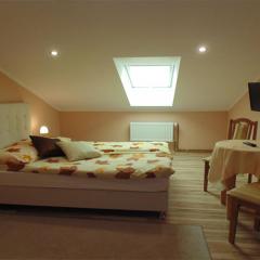 Pokoje Gościnne Mira-S