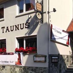 Hotel zum Taunus