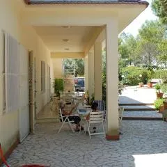 Villa with wonderful seaview with pool and tennis court