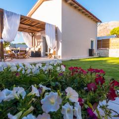 Stavros Beach Garden Villa