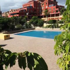 La Perla: Sea View and Pool (family apartment)