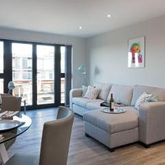 Cotels at 7Zero1 Serviced Apartments - Modern Apartments, Superfast Broadband, Free Parking, Centrally Located