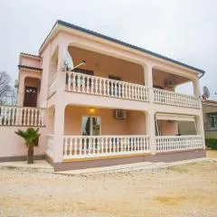 Apartment Koraca