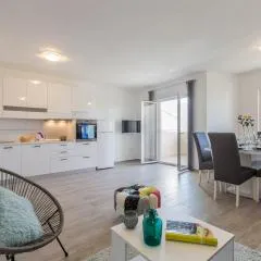 Maiv Residence - Family & Seaside Suites