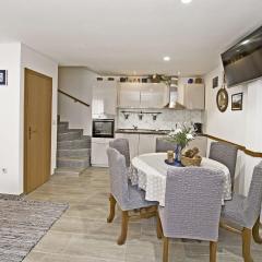 Holiday Home Listeši 1