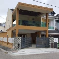 Golden Hill 34
