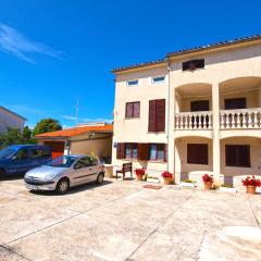 Apartments Vesna 718