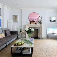 Knightsbridge Holiday Apartment