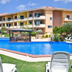 Appartamento in complesso con piscina