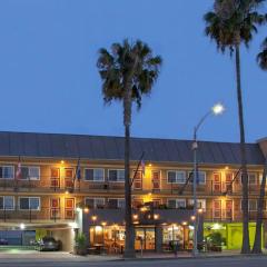 Travelodge by Wyndham Culver City