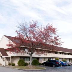 Super 8 by Wyndham Strongsville/Cleveland