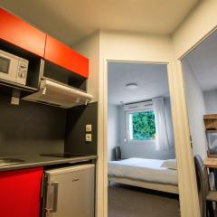 KOSY Appart'hôtel Le Champ De Mars Reims