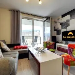 Eleganckie Apartamenty Sun Seasons 24 w Świeradowie Zdroju z Widokiem na Góry by Noclegi Renters