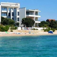Beach apartment in Mandre