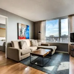 Carmana Hotel & Suites