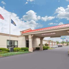 Days Inn by Wyndham Liberty