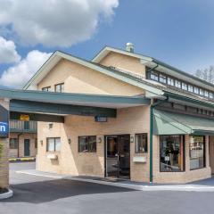 デイズ イン アット ウッドベリー （Days Inn by Wyndham Woodbury Long Island）